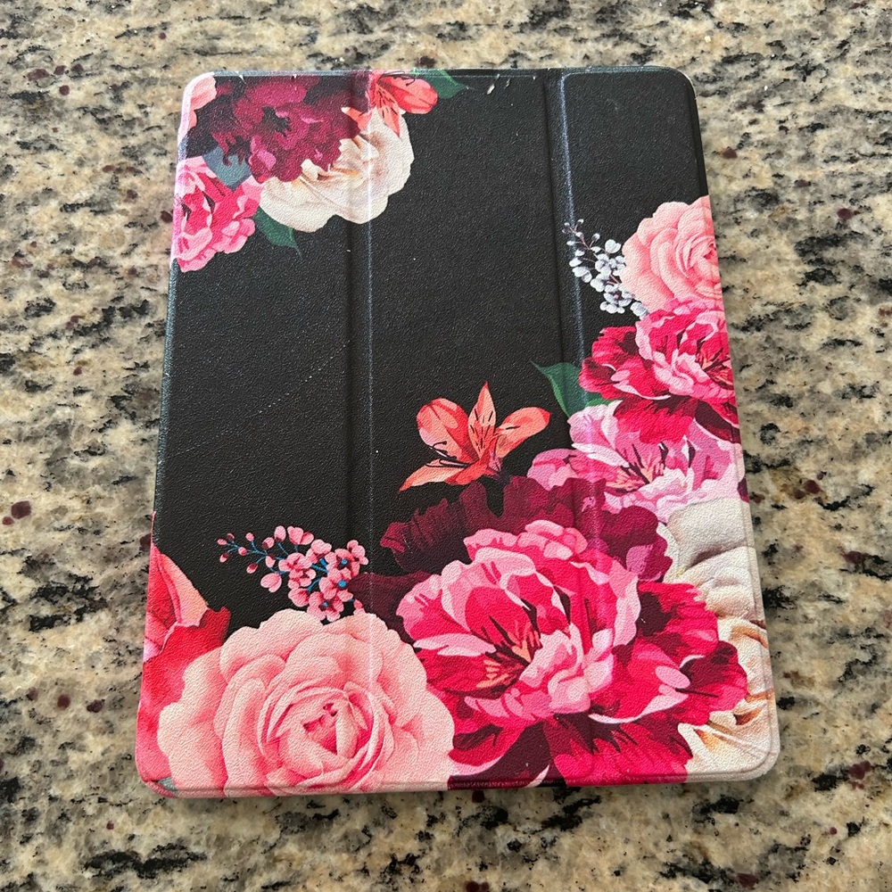 Hard cover 10.2 inch iPad case for 7th, 8th, or 9th generation